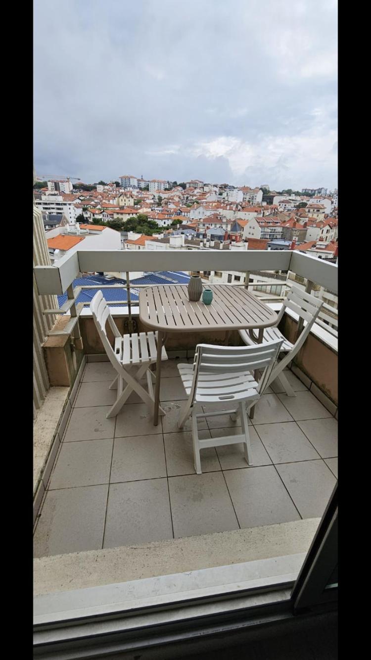 Studio Victoria Centre Grande Plage And Pool 比亚里茨 外观 照片